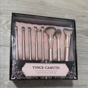 Vince Camuto luxury beauty eight piece brush set and cosmetic bag New in Box